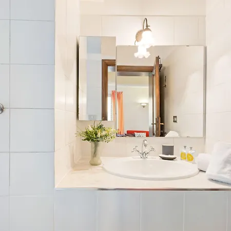 Pratello E Funzionale Apartman